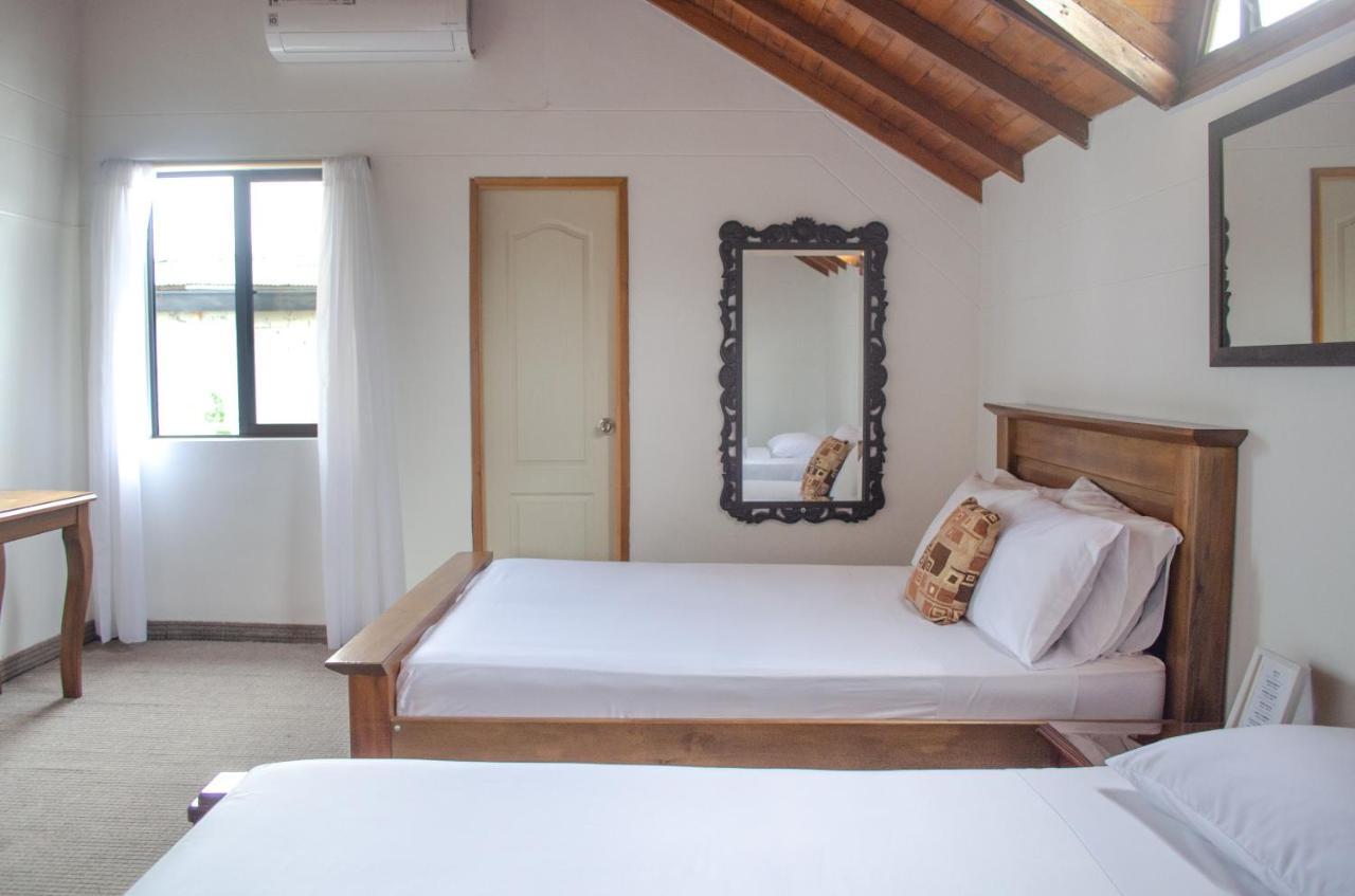 Hotel Santa Isabel San Felipe Esterno foto